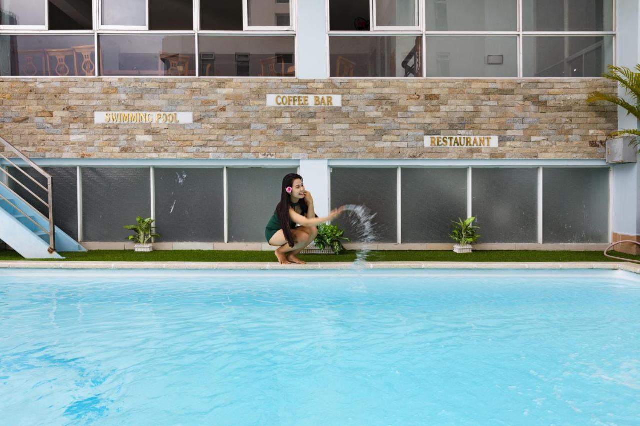 Centersea Hotel ニャチャン エクステリア 写真